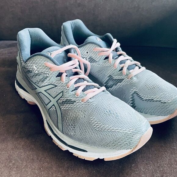 Mint Condition Asics GEL Nimbus 20 Light Grey Womens 9.5 US 41.5 EUR T850N - Picture 1 of 8